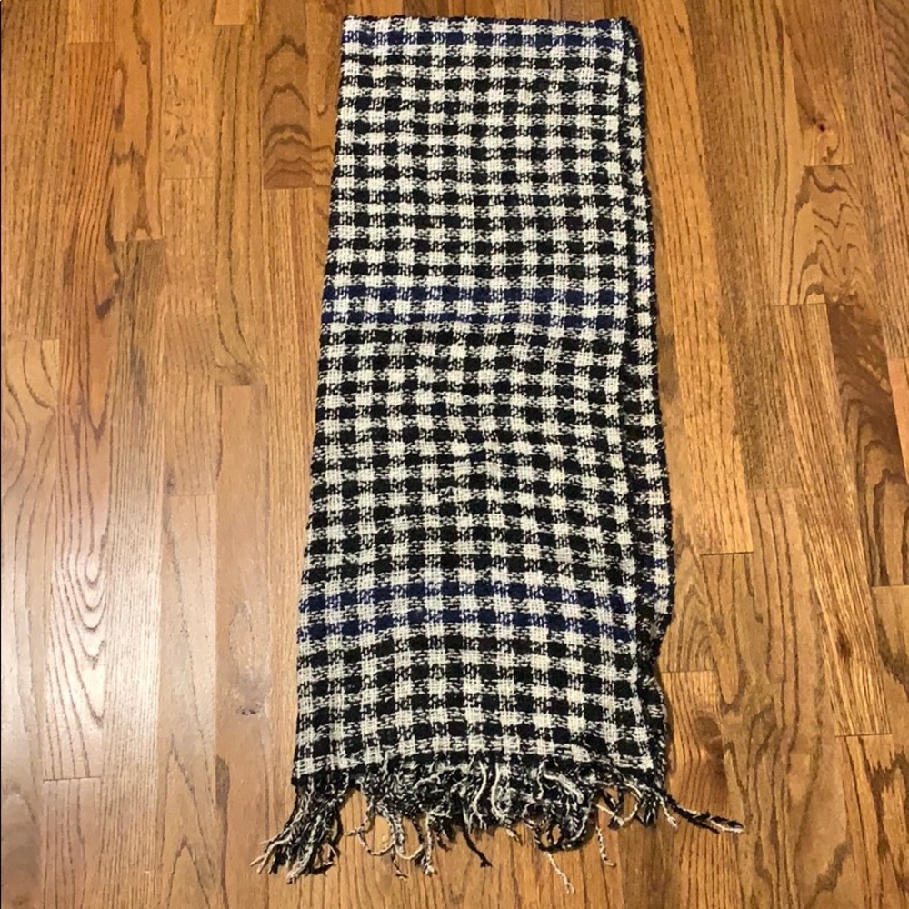 Plaid scarf